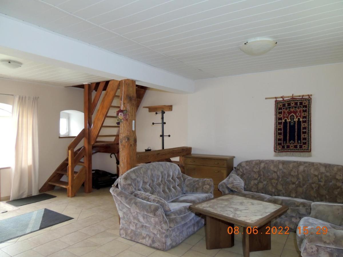 Ferienwohnung Gdzie Diabel Mowi Dobranoc Pisz Exterior foto